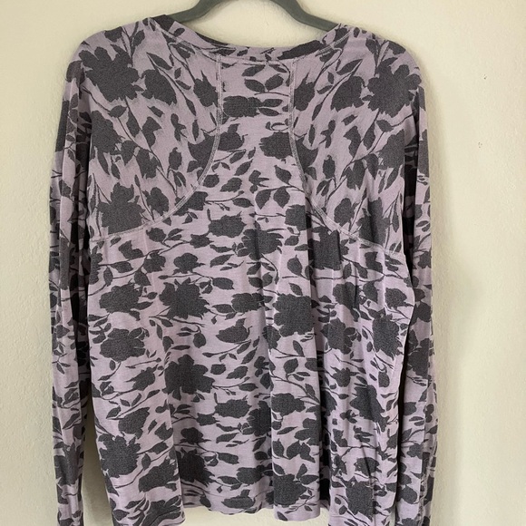 Athleta Seamless Momentum Top UPF 1X - Picture 3 of 3